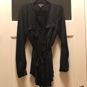 Forever 21 Tops - Forever 21 blouse with removeable belt Forever 21 Tops - Forever 21 blouse with removeable belt